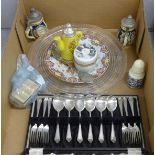 Assorted china, glass bowl, cased cutlery, collectors cards, etc. **PLEASE NOTE THIS LOT IS NOT