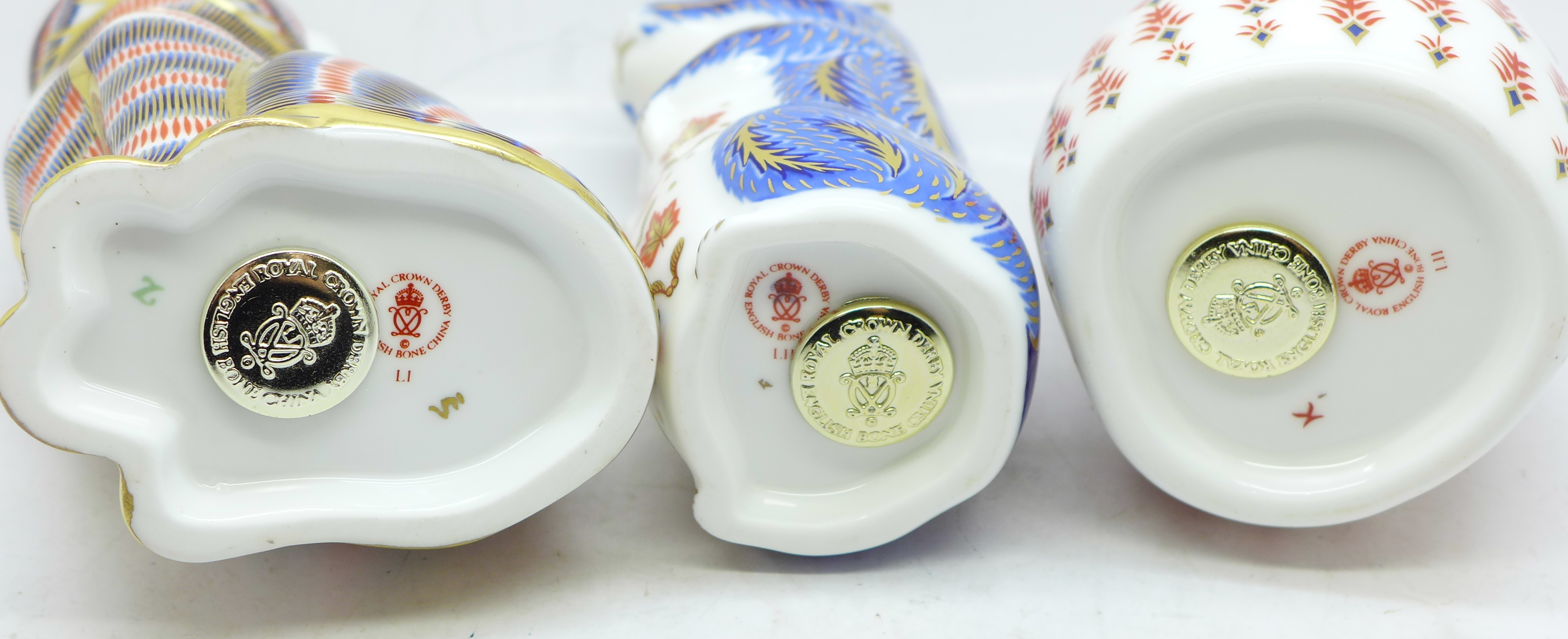 Three Royal Crown Derby paperweights, two with gold stoppers and cat with silver stopper - Image 3 of 3