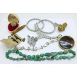 Jewellery including agate set and two bangles