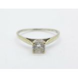 A 9ct gold solitaire ring, 1.2g, N