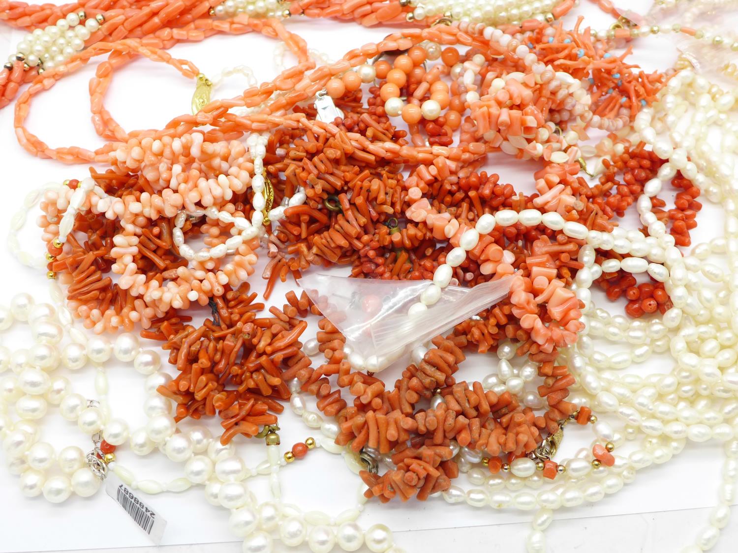 Coral and pearl jewellery - Image 2 of 5