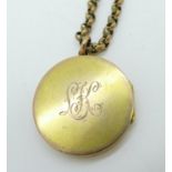 A 9ct gold vintage chain with gold plated locket ( weight of chain approx. 4.3g )