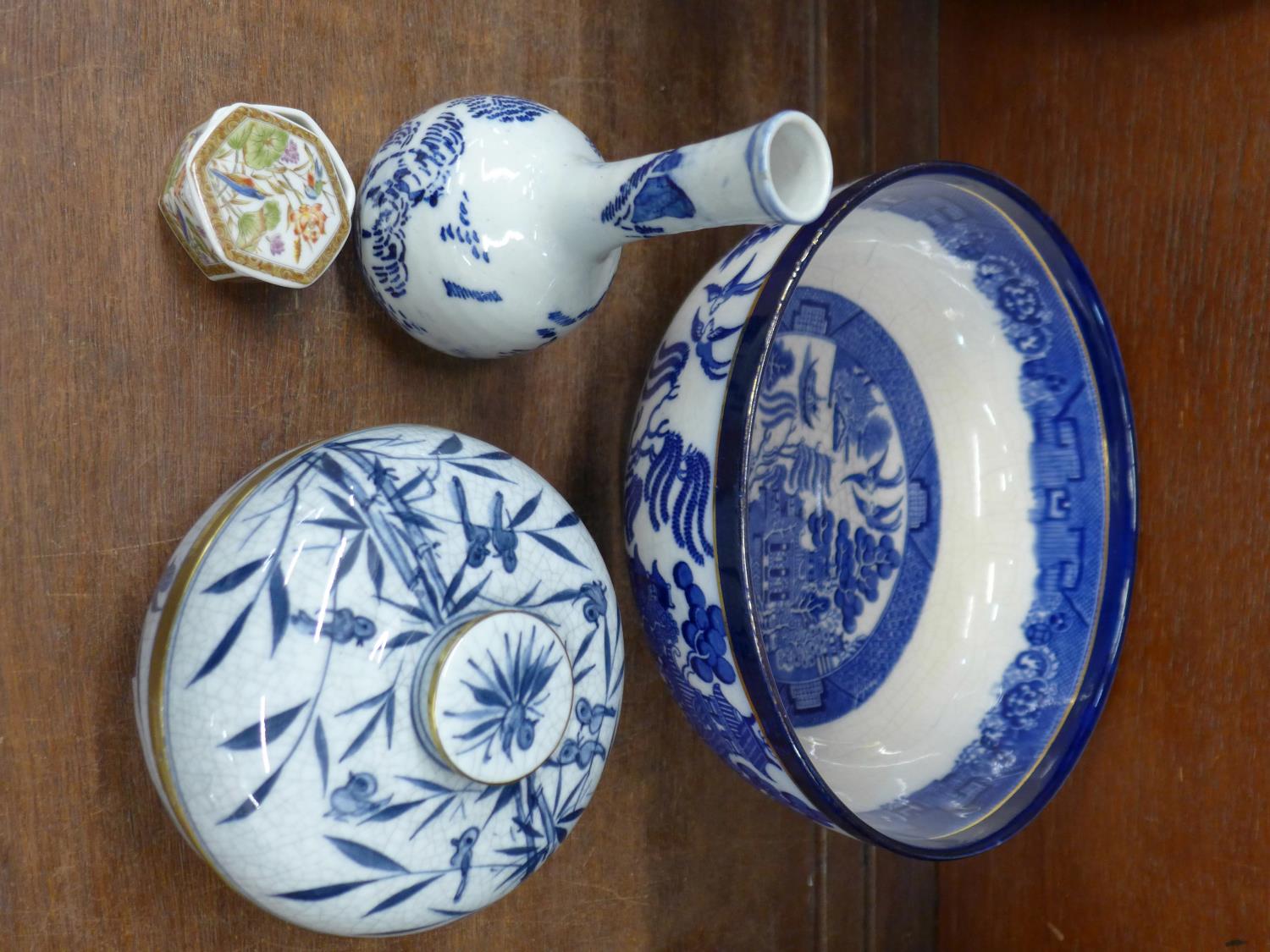 A Booths willow pattern bowl, an oriental blue and white vase, lidded pot and trinket box - Image 2 of 4