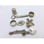 Assorted silver, thimble, rings, etc., 35g