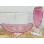 A hand signed Adam Jablonski raspberry studio glass 41.5cm centrepiece and matching vase