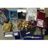 Assorted jewellery and wristwatches