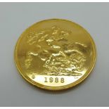 A 1988 £5 gold coin, boxed, 40g