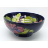 A Moorcroft bowl, 15.5cm, a/f