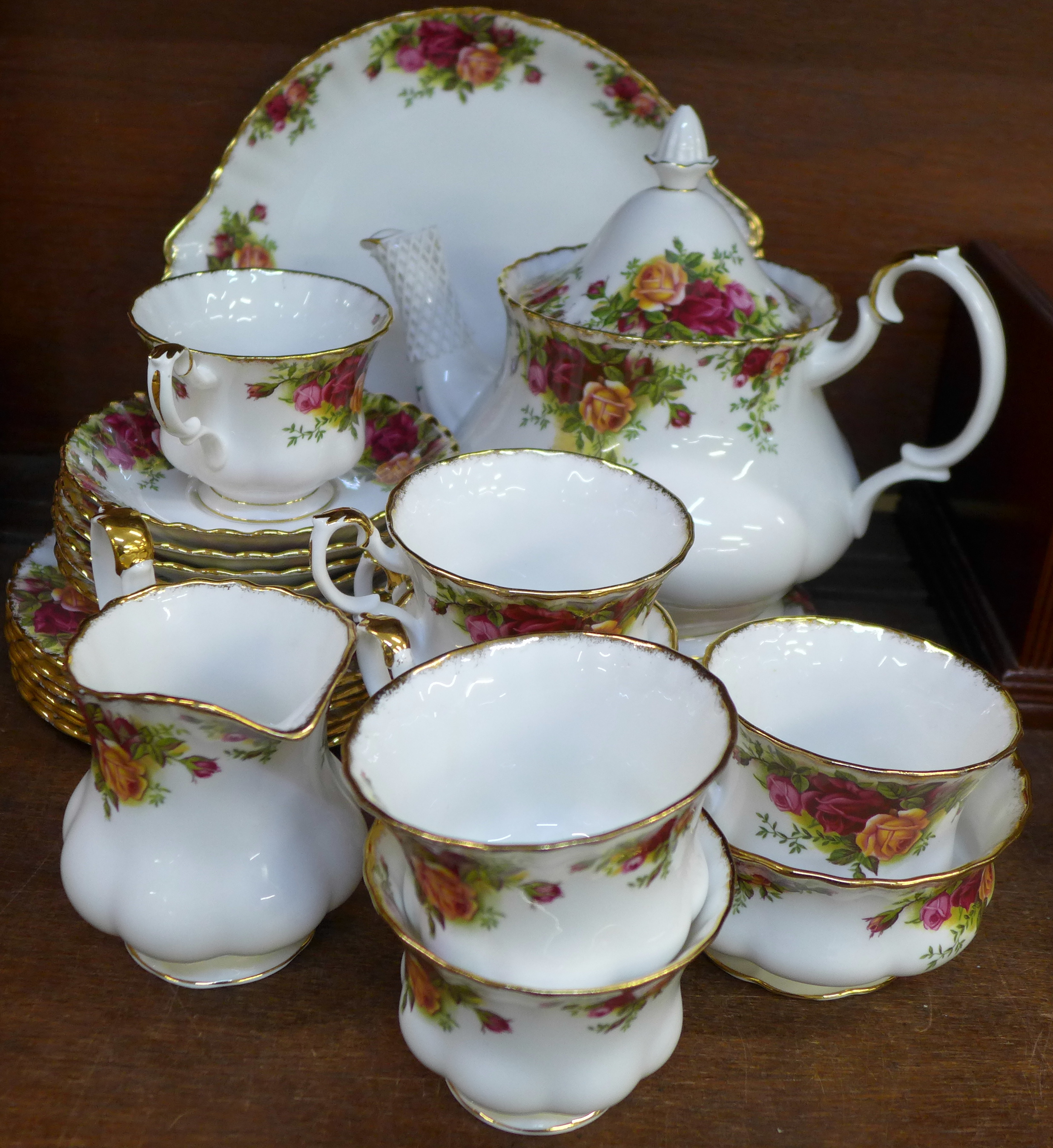 A six setting Royal Albert Old Country Roses tea service, (23)