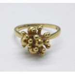 A 9ct gold ring, 2.4g, L