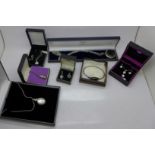 Silver jewellery, boxed