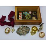 A collection of jewellery including a yellow metal memorial brooch set with an old cut diamond, a