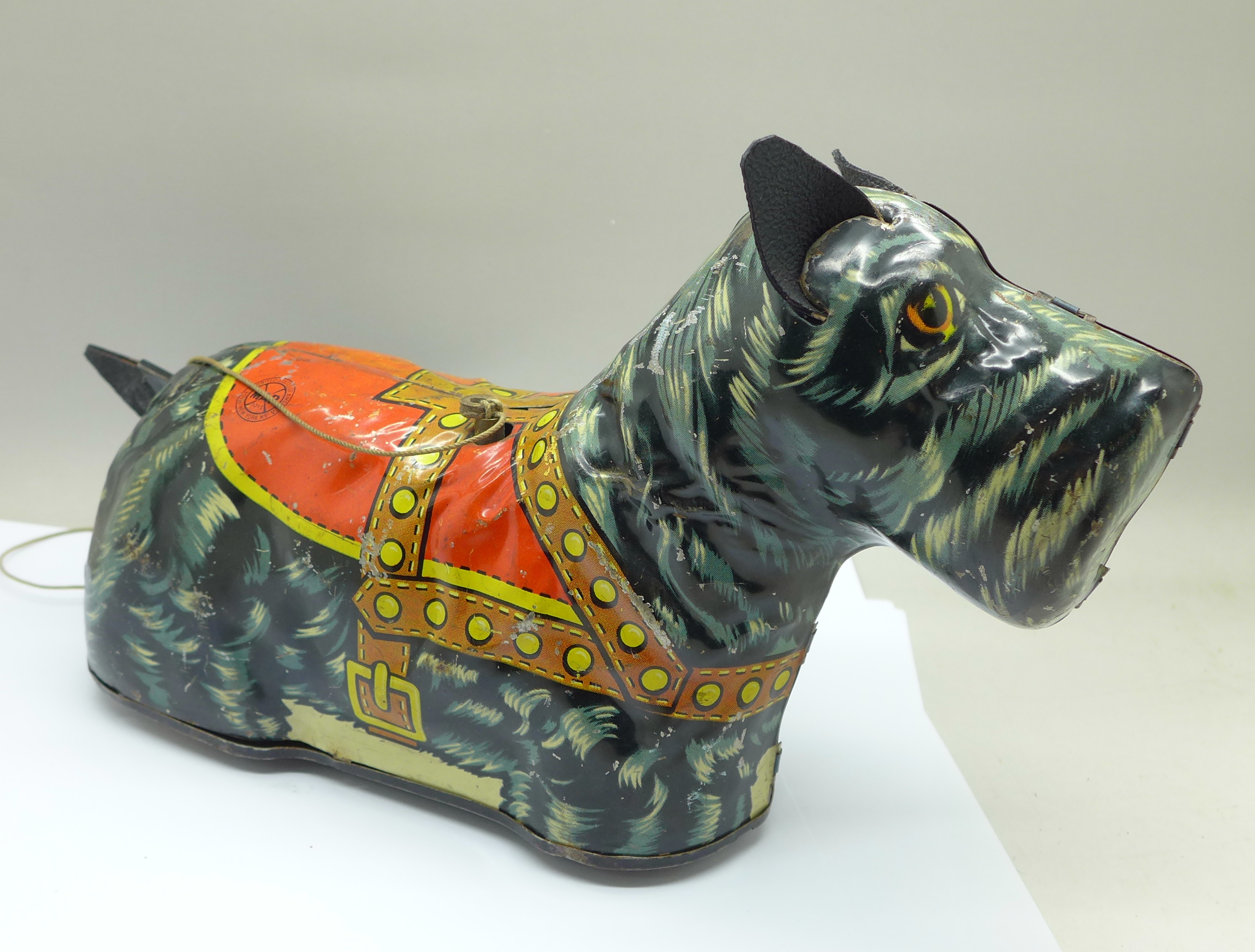 A Marx tin plate clockwork Scottie dog, 17cm