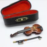 A novelty miniature violin, cased