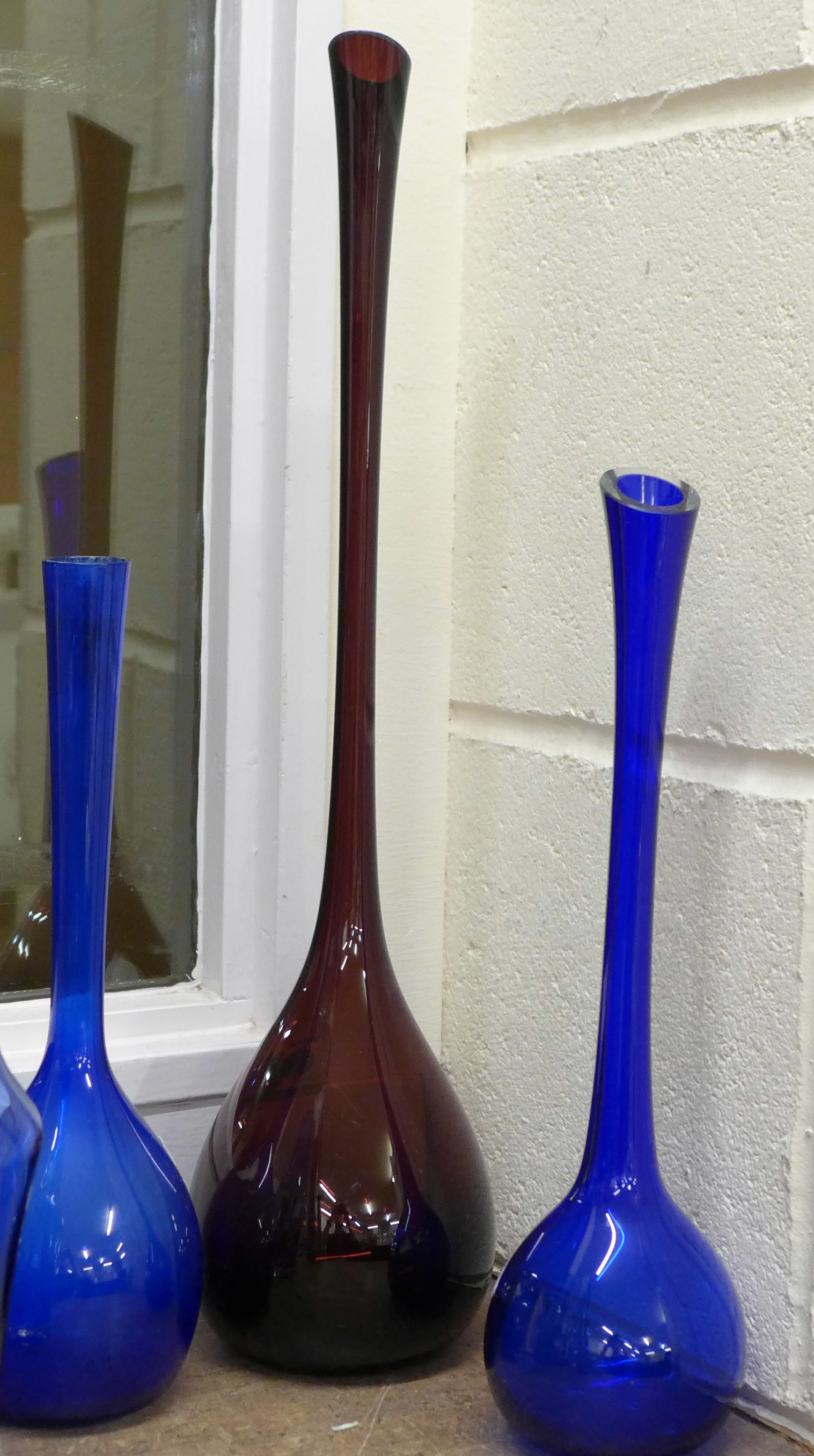 Four items of 1960's glassware including three Arthur Percy Gullaskruf vases - Image 3 of 5