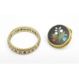 A 9ct gold ring, a/f, lacking stones, 3.3g, U, and a single 9ct gold pietra dura earring, 3.1g