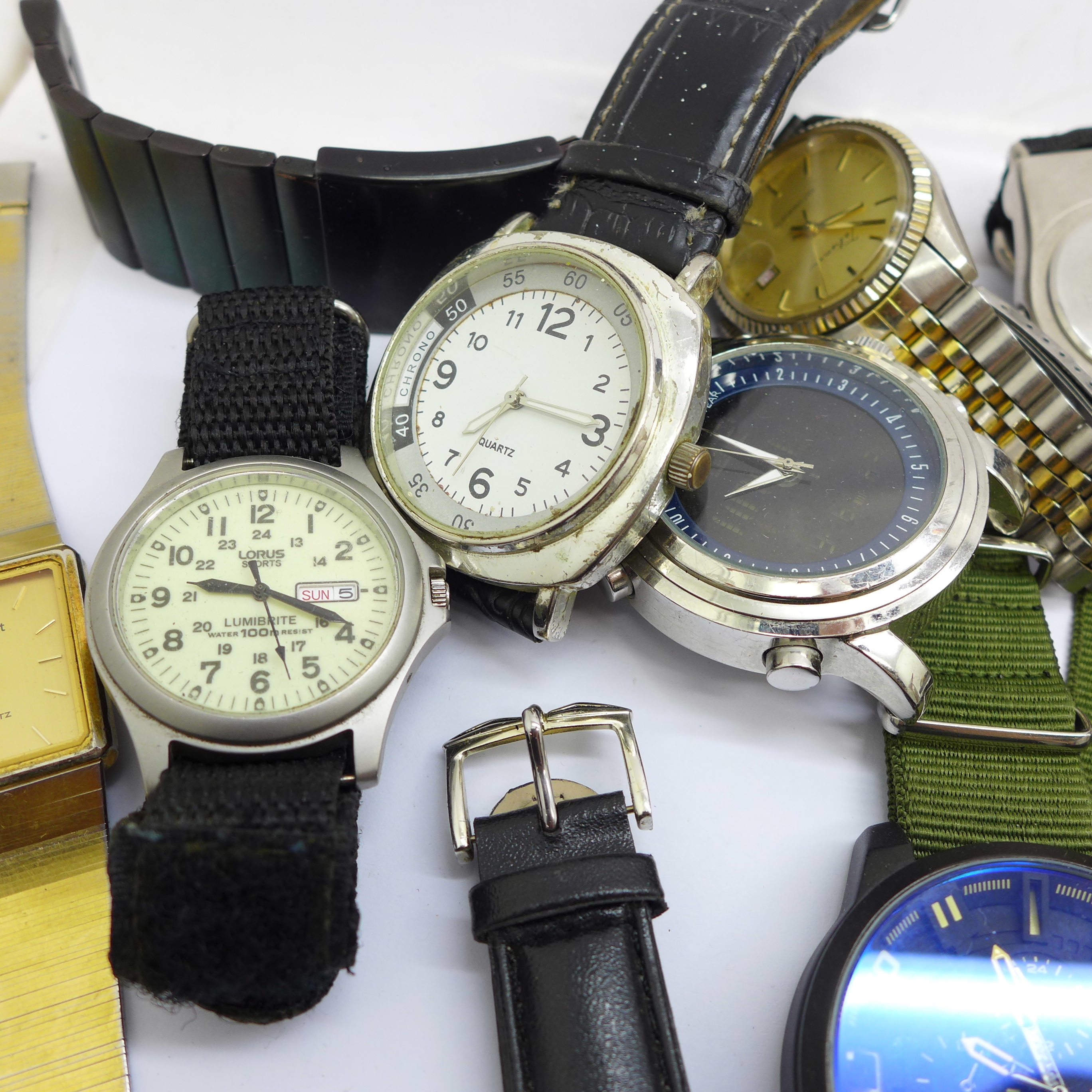 Wristwatches including Seiko and Accurist, watch glasses, etc. - Image 3 of 8