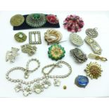 Costume brooches, clips, etc., some a/f