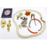 Costume jewellery, etc., a/f