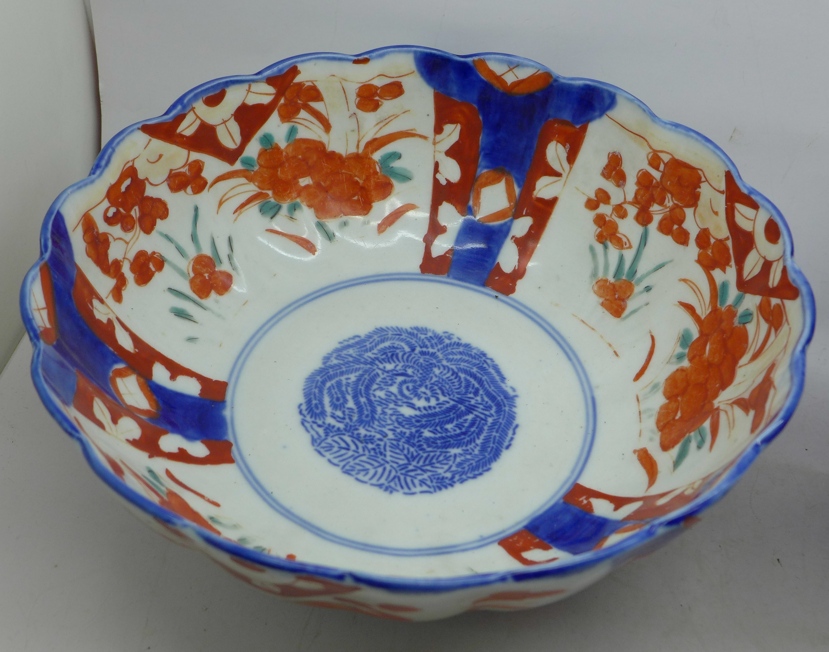 Two Imari bowls - Image 4 of 12