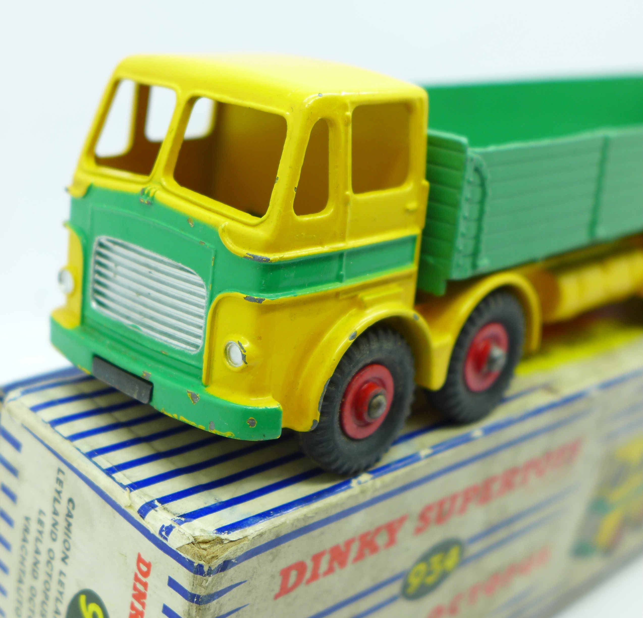 A Dinky Supertoys Leyland Octopus Wagon, 934, boxed - Image 4 of 9