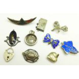 Five brooches, etc., a/f