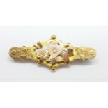 A 9ct gold brooch, Chester mark, 2.3g, repaired