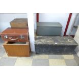 Assorted wooden boxes and metal toolboxes, etc.