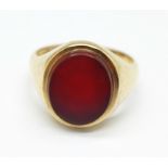 A 9ct gold carnelian ring, 7.4g, R