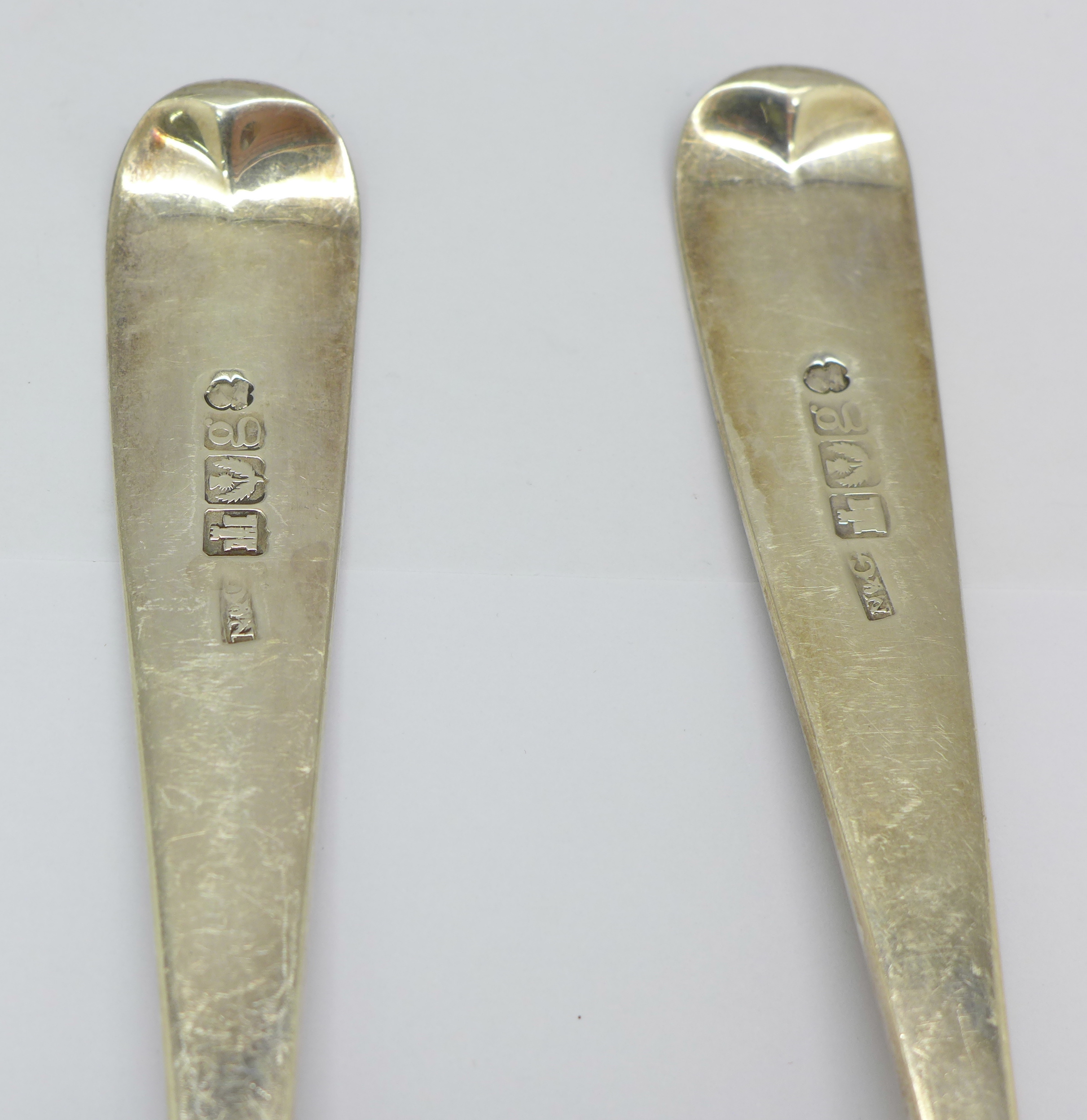 A pair of George III Scottish silver spoons, Edinburgh 1812, 130g - Image 4 of 4