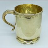 A silver mug, by Adie Bros., a/f, 118g