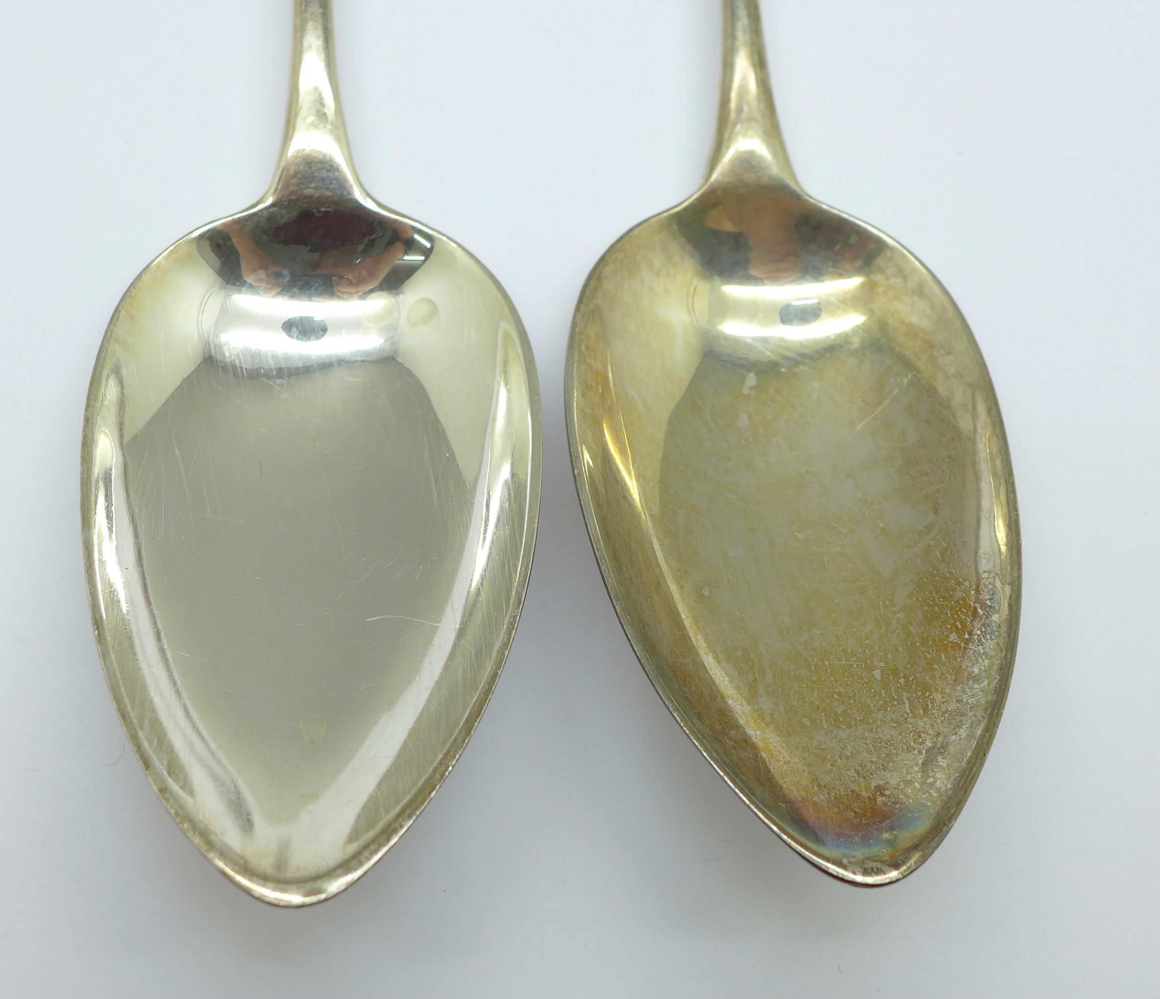 A pair of George III Scottish silver spoons, Edinburgh 1812, 130g - Image 3 of 4