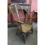 Victorian elm Windsor chair