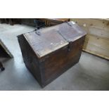 A 17th Century eastern hardwood blanket box