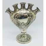 A Victorian silver vase, with London import mark for 1890, also with continental marks, 127g, 11.5cm