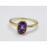 A 9ct gold, amethyst ring, 1.5g, O