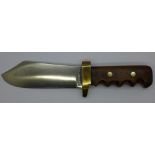 A hunting knife, no scabbard