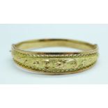 A hallmarked 9ct gold bangle, Birmingham 1942, 11.9g