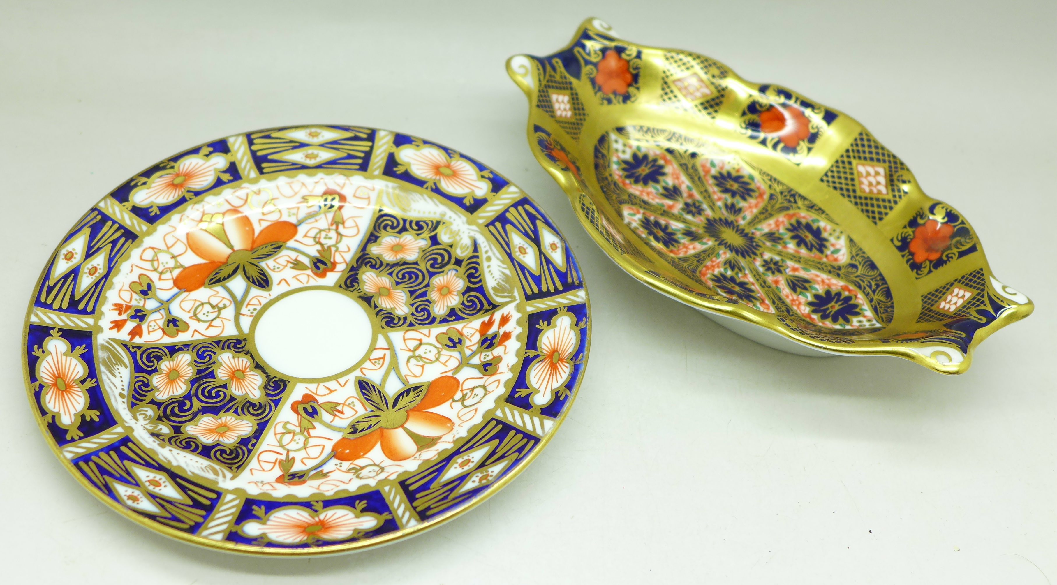 A Royal Crown Derby 1128 dish and one other Derby side plate