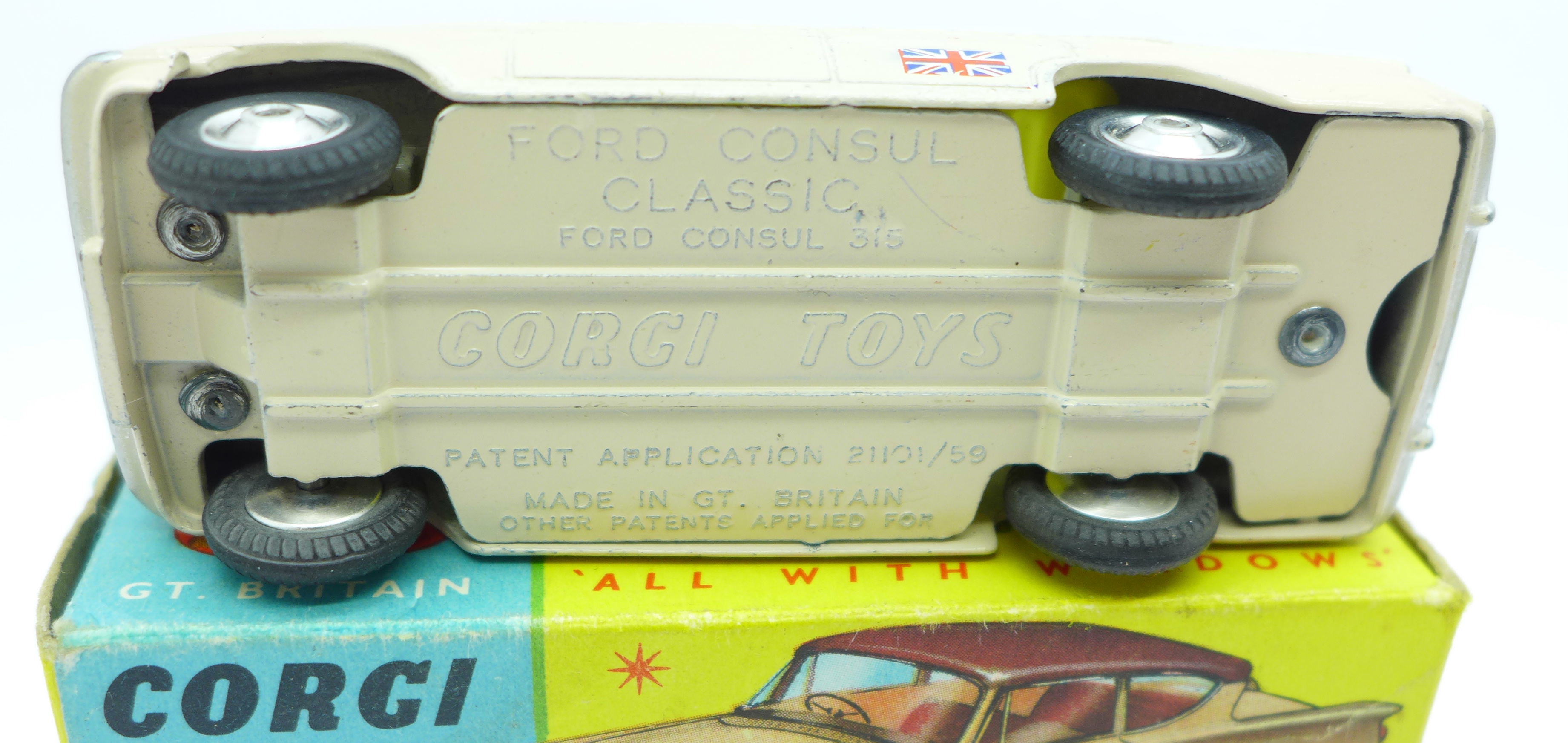 A Corgi Toys Ford Consul Classic, 234, boxed - Image 3 of 3