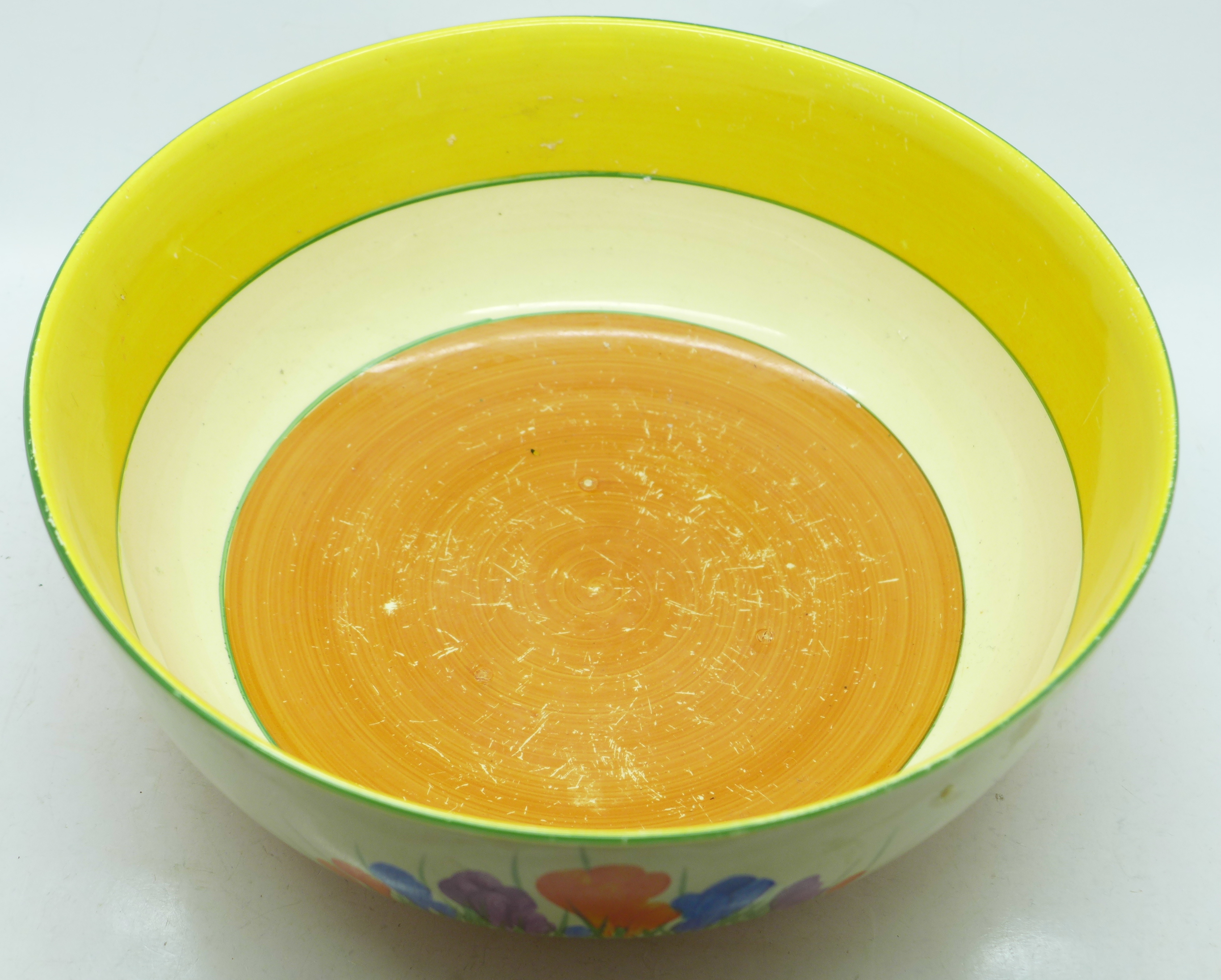 A Clarice Cliff Crocus pattern bowl, 23.5cm - Image 2 of 4