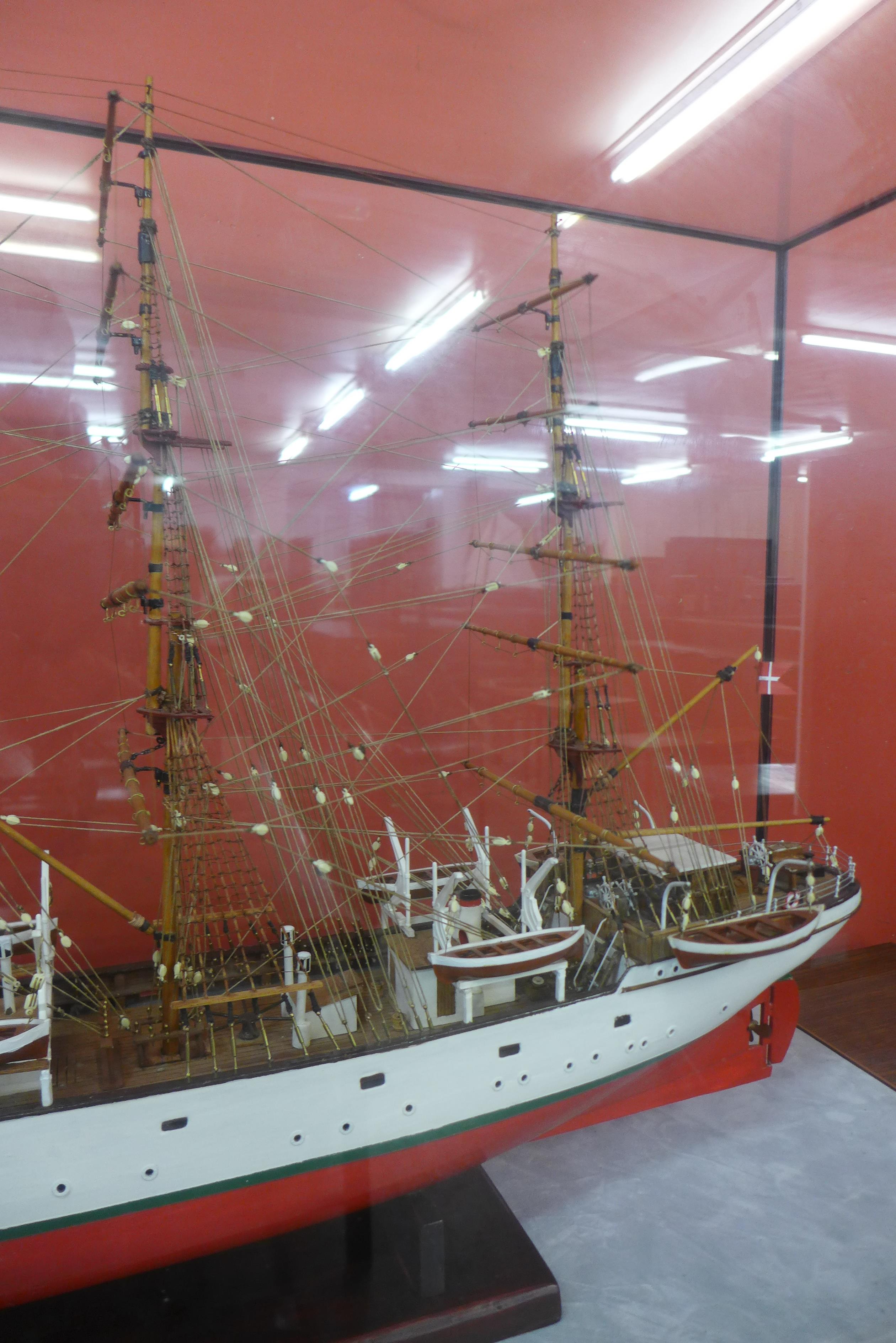 A Danmark model three mast ship, cased, 65cms h, 113cms w, 36cms d - Image 4 of 4