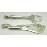 A pair of Danish silver fish servers, 238g