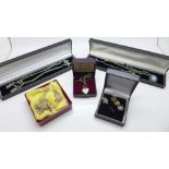 Silver jewellery, boxed