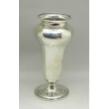 A silver vase, Elkington & Co., Birmingham 1912, 15cm, weighted