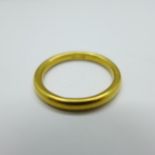 A yellow metal ring, 4.9g, O, continental control marks