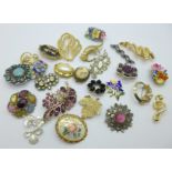 Twenty-five costume brooches