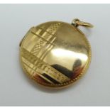A 9ct gold Art Deco locket, 3.8g, 25mm