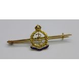 A 9ct gold Royal Army Medical Corps sweetheart brooch, 2.9g