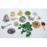 Assorted brooches
